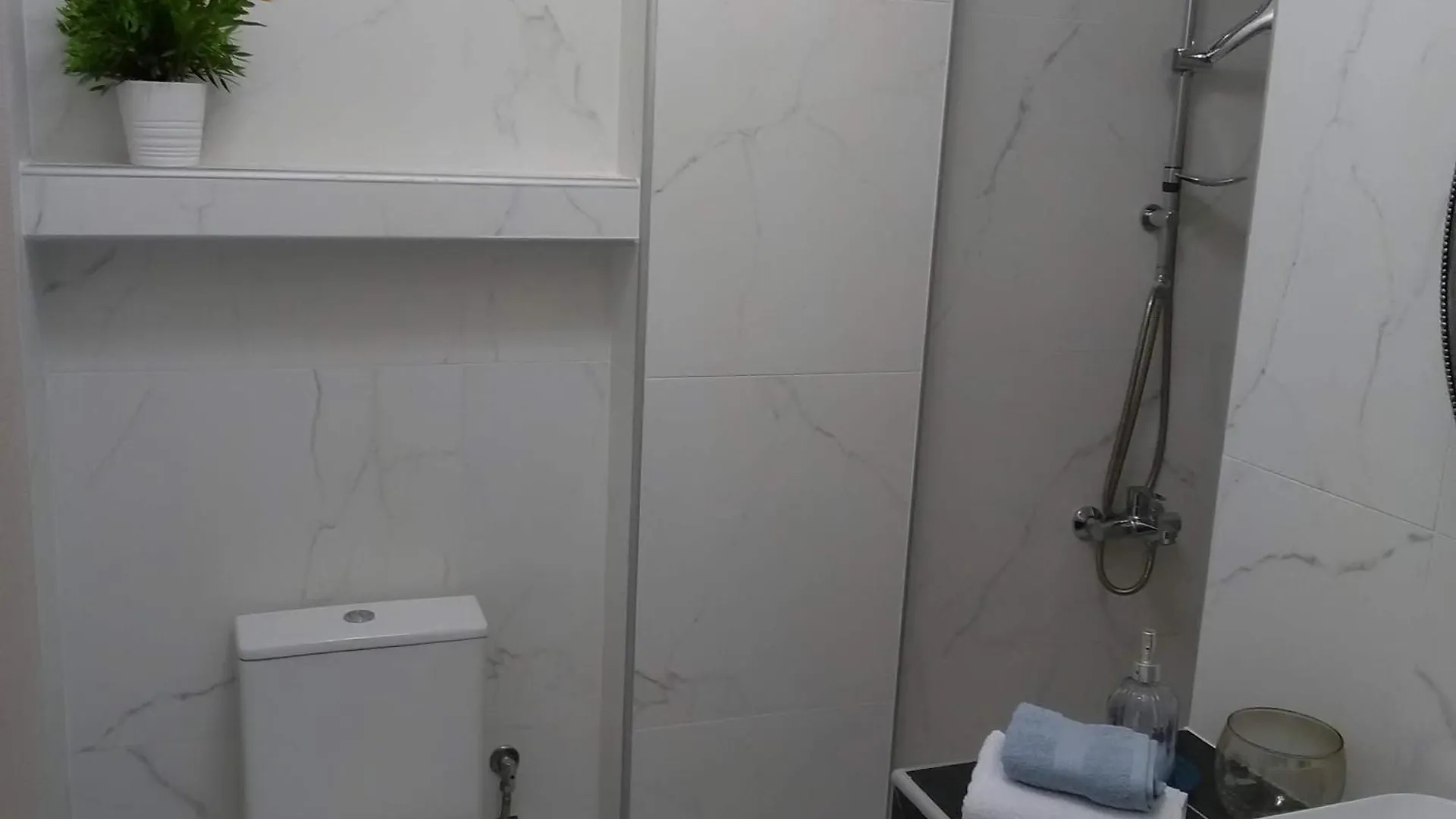 Divine Luxury Apartments Торони Греция